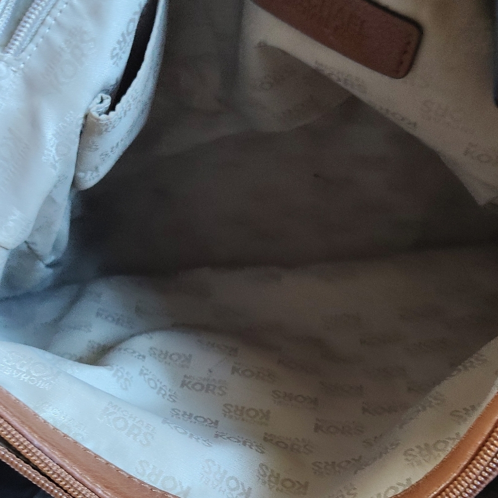 Gorgeous Michael Kors Brown Leather Satchel with Gold Accents - Picture 4 of 14